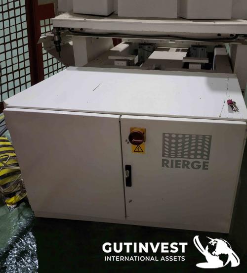 CNC milling machine - machining center