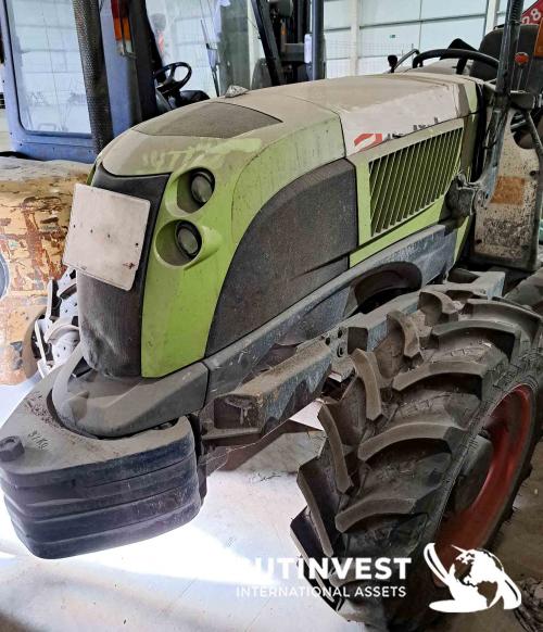 Tractor