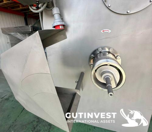 Frozen meat grinder