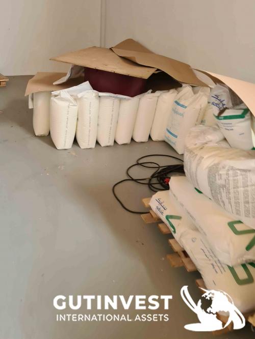 Lot of 162 25 KG polypropylene bags