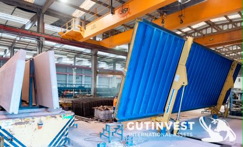 Complete line of precast concrete walls