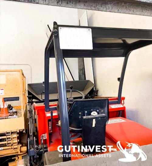 Self-loading dumper
