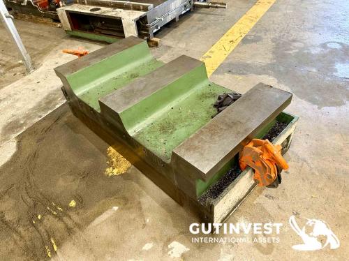 CNC boring machin-  Vertical column
