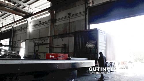 Loading and unloading platform with weighing