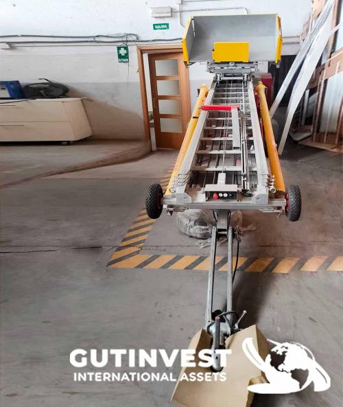 Inclined lift crane