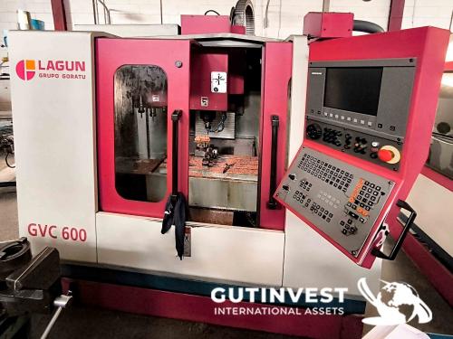 Vertical machining center