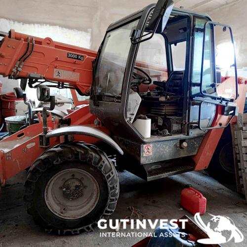 Telescopic handler 