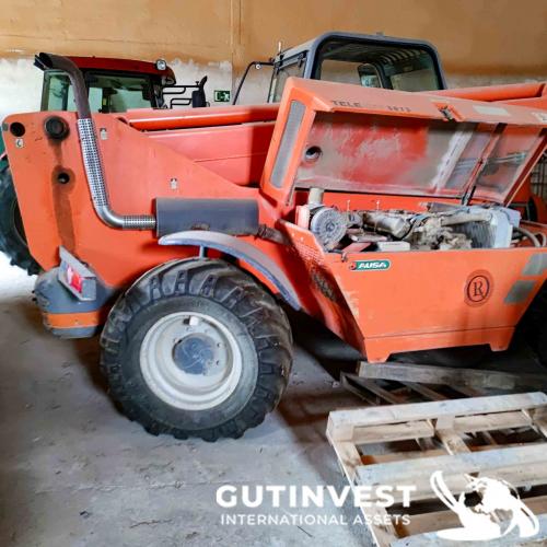 Telescopic handler 