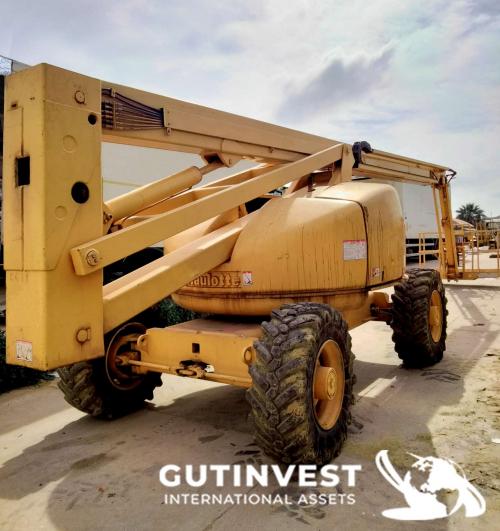 Diesel articulated platform - 26 meters