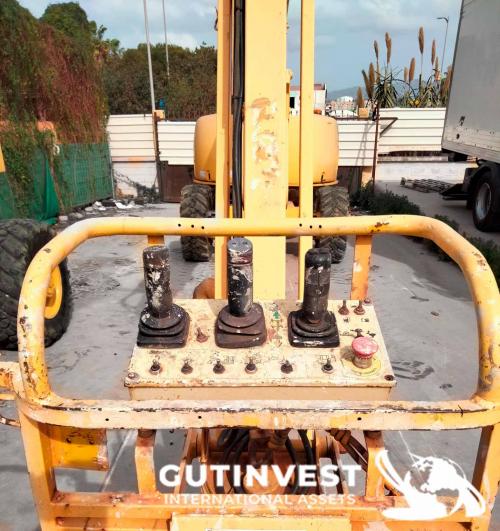 Diesel articulated platform - 26 meters