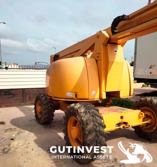 Diesel articulated platform - 26 meters
