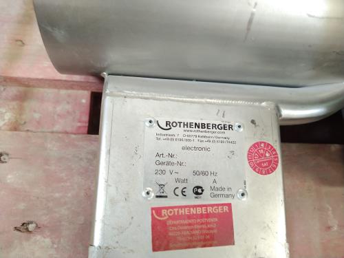 Heating element plastic pipe butt welding machine