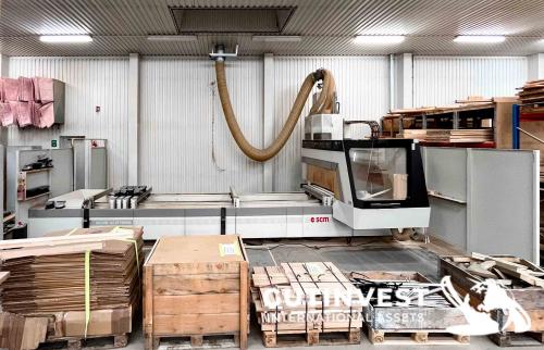 CNC machining center for wood - 5 axis
