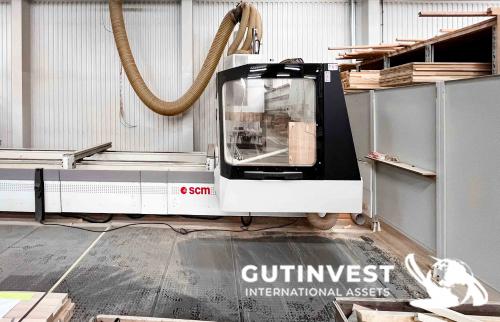 CNC machining center for wood - 5 axis