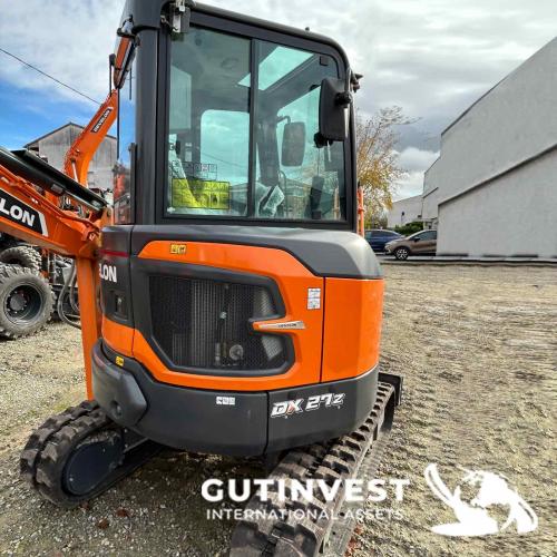 Mini crawler excavator