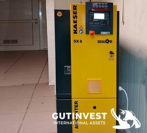 Air compressor with dryer