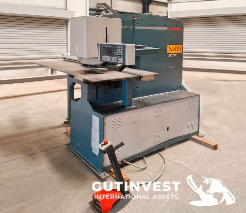 Punzonadora CNC para metal
