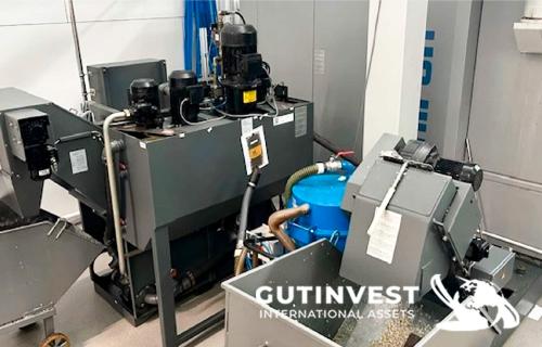 Vertical CNC Machining Center - 5 Axis