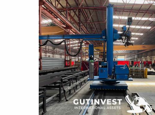 Welding column equipment