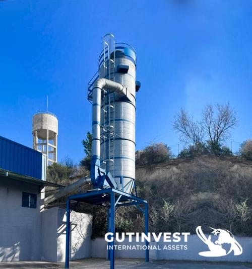 Wood sawdust storage silo