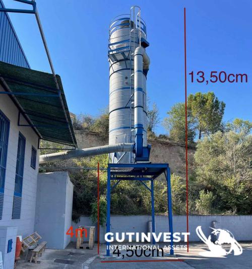 Wood sawdust storage silo