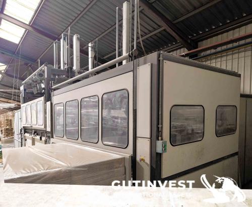 Vacuum Thermoforming Machine