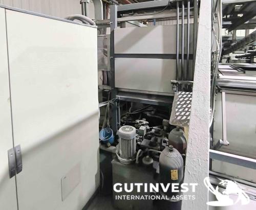 Vacuum Thermoforming Machine