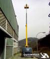 1  -  Diesel telescopic platform.