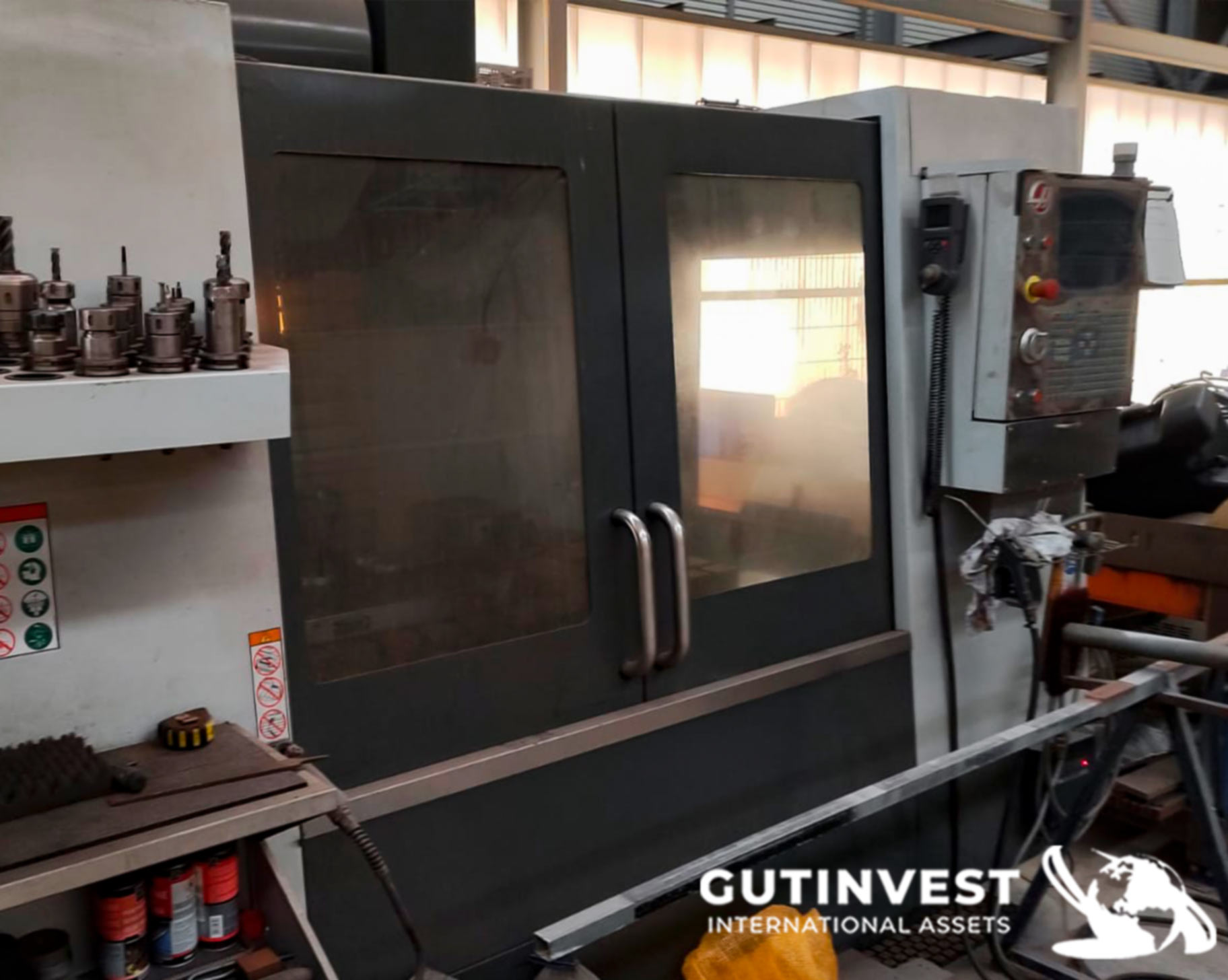 CNC Vertical Machining Center