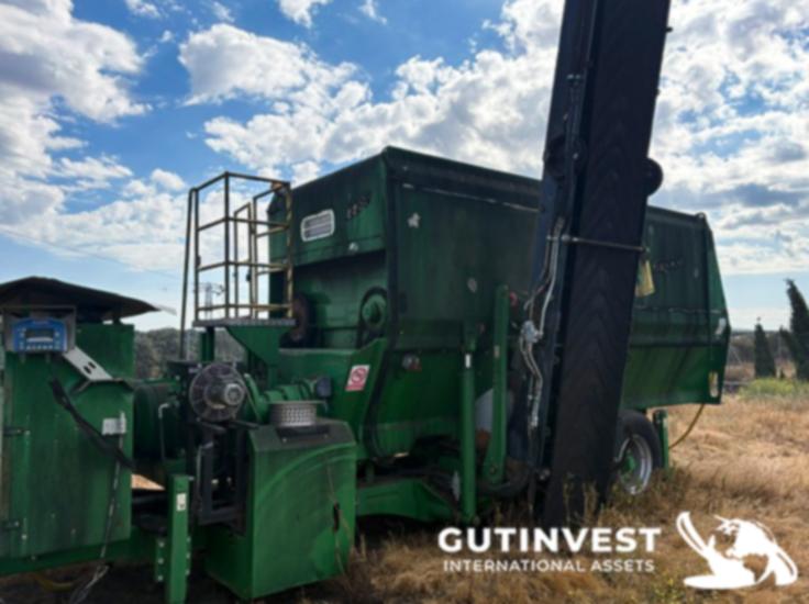 Compost mixing machine 