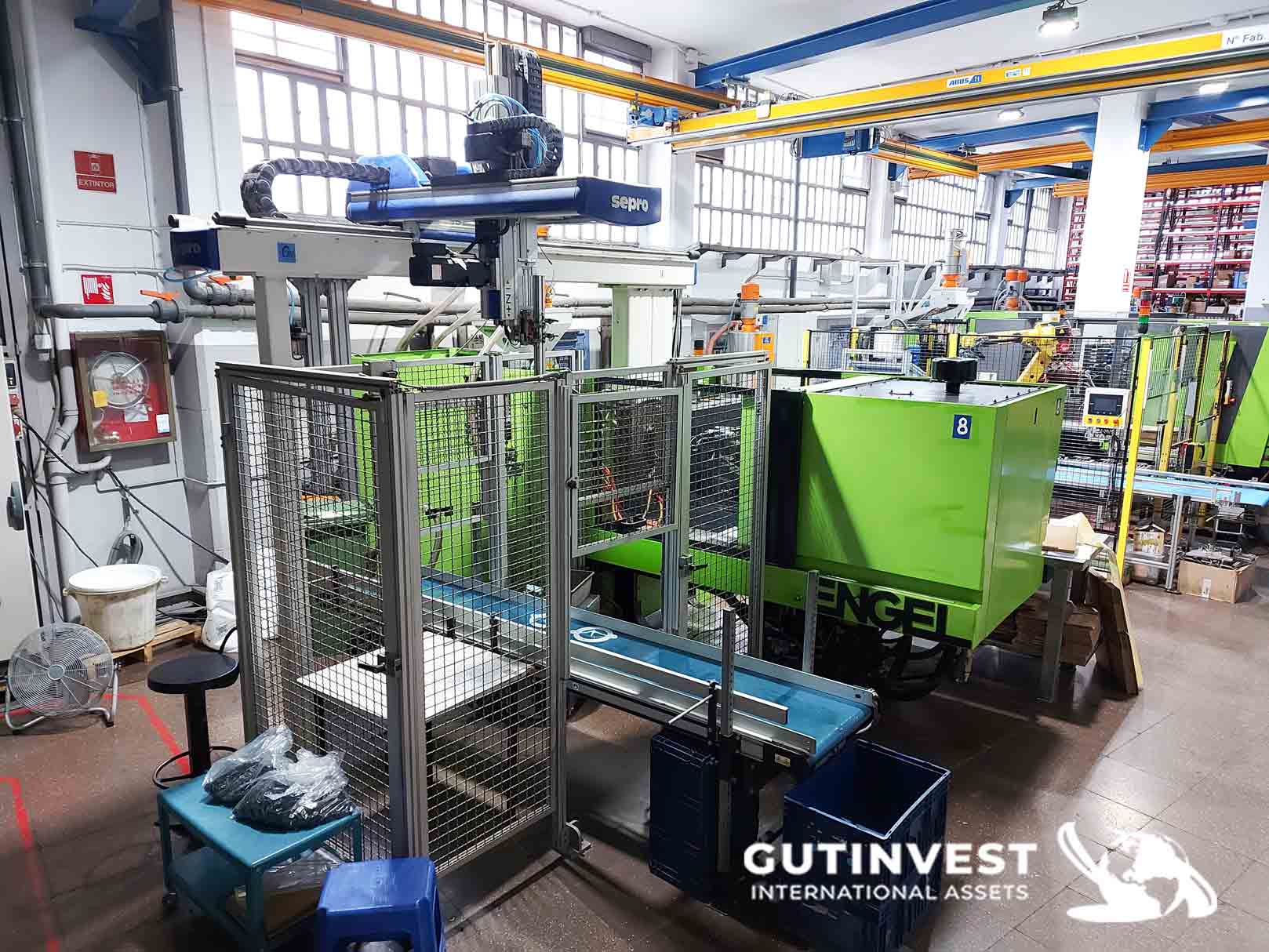 Robot for Plastic Injection Molding Machine