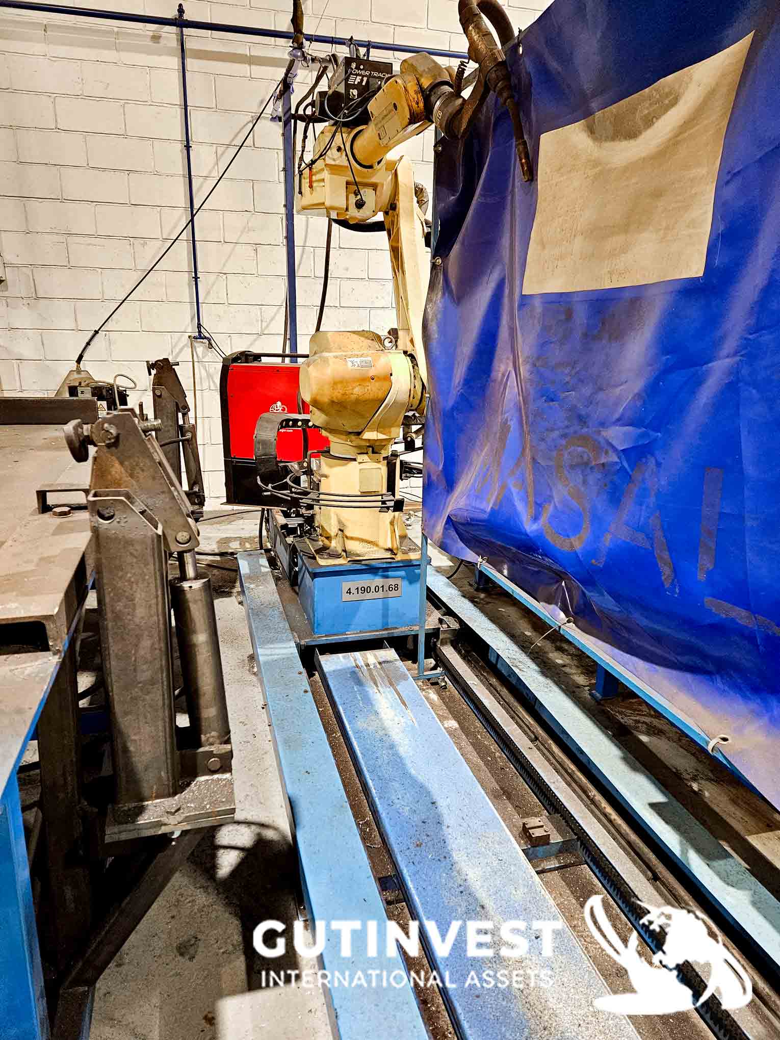 Welding robot with rail