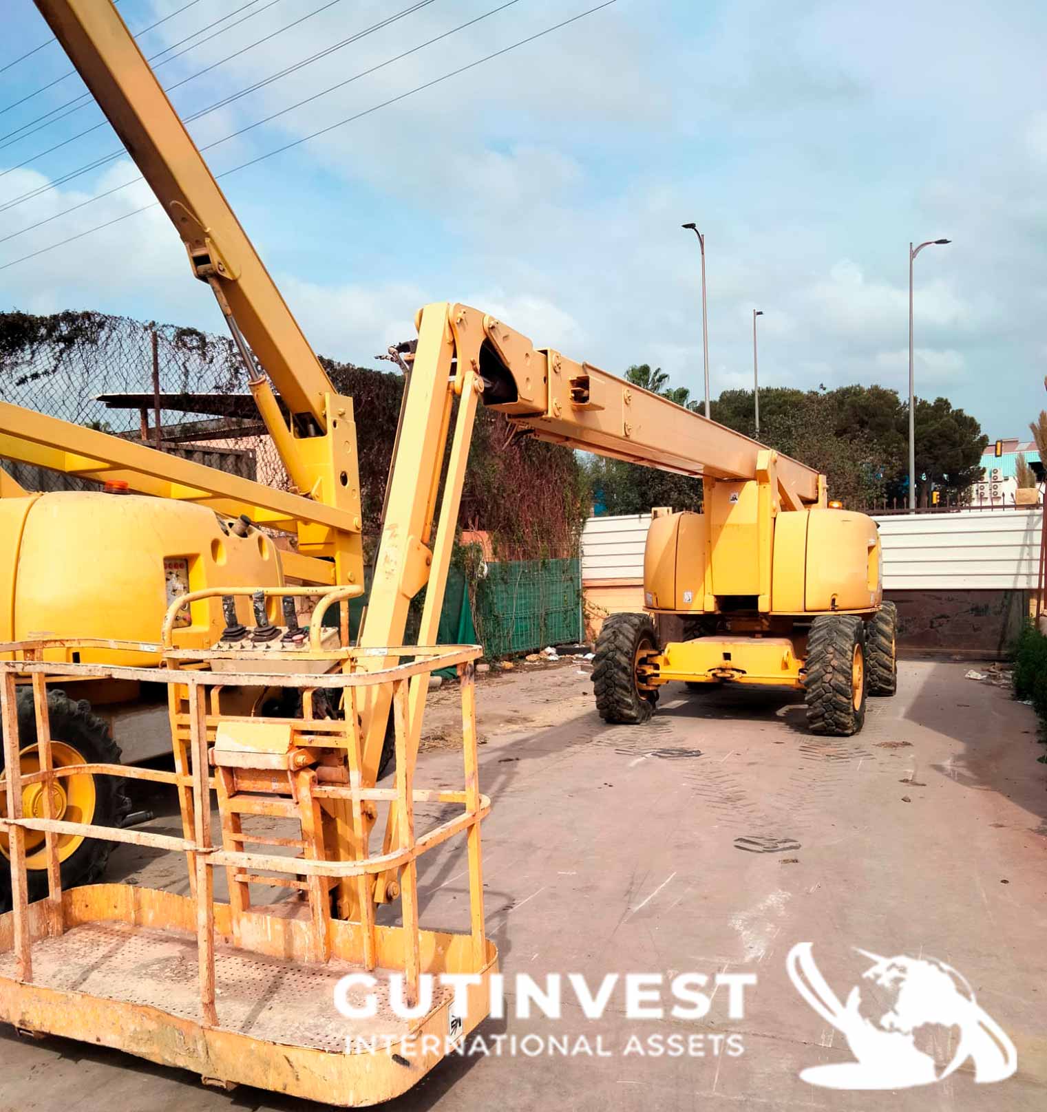 Diesel articulated platform - 26 meters