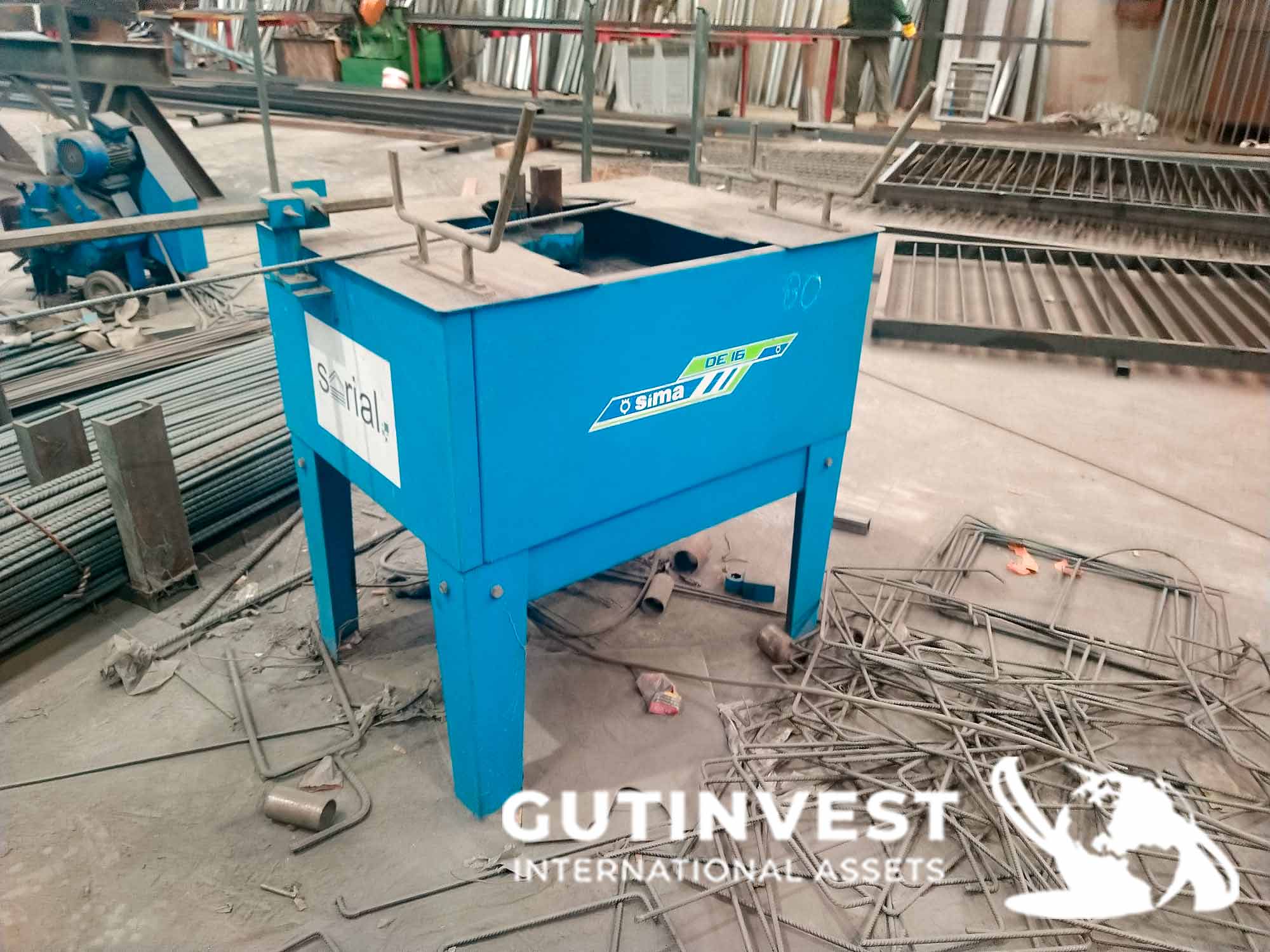 Stirrup bending machine