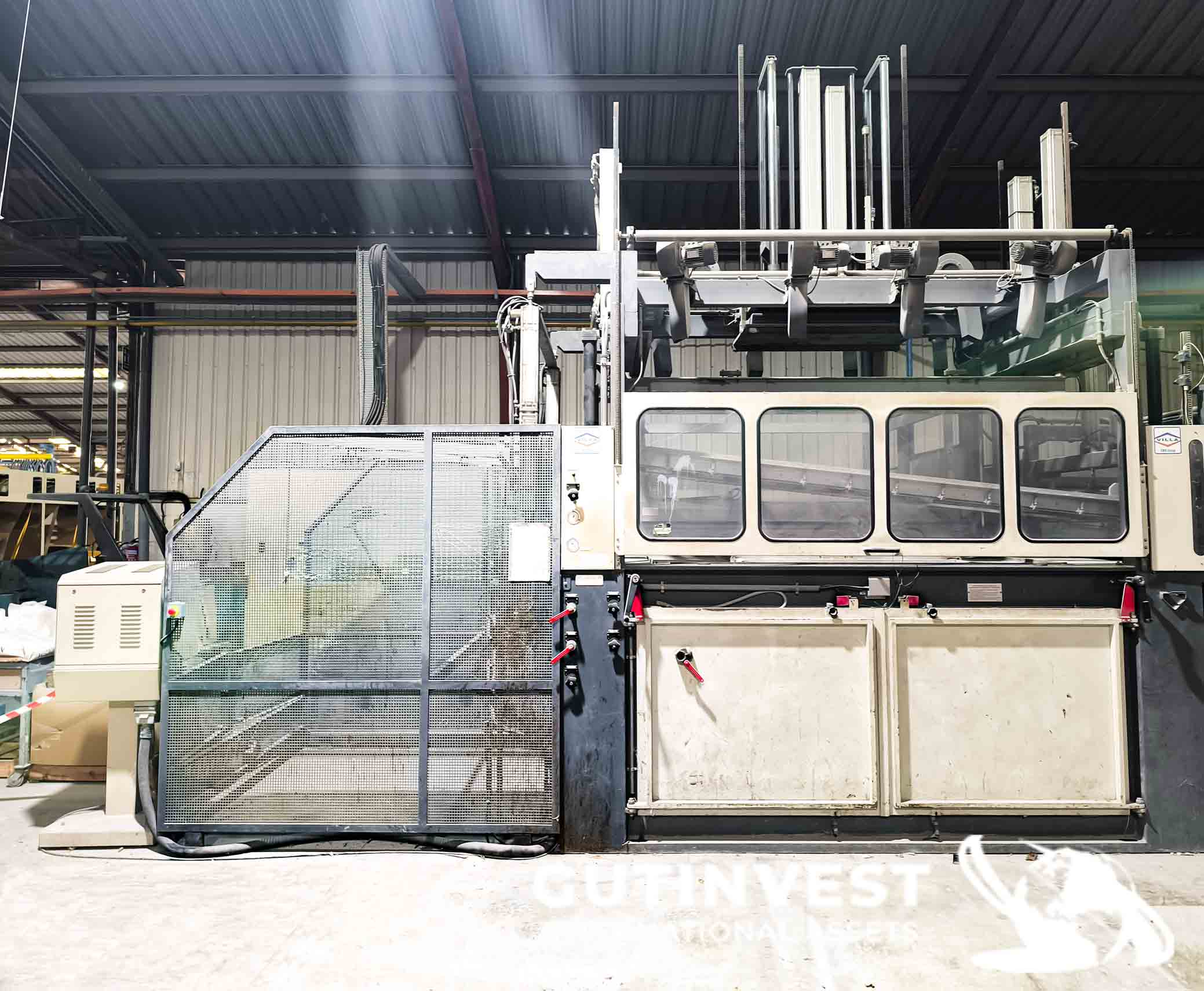 Vacuum Thermoforming Machine
