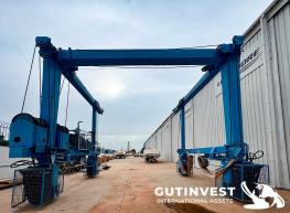 Gantry crane - Boat hoist - 27 Tns.